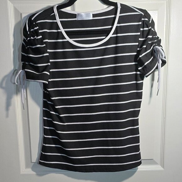 Women's, Casual, Short Sleeve Top, Bowtie Sleeves, Stripes, L - Picture 1 of 4